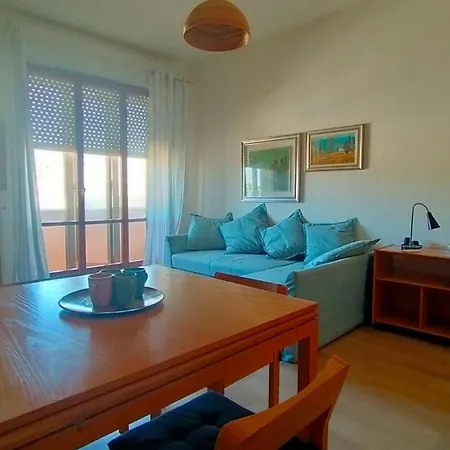Bilocale In Piazza A Vista Mare Bellissima - Cod 485 * 누마나