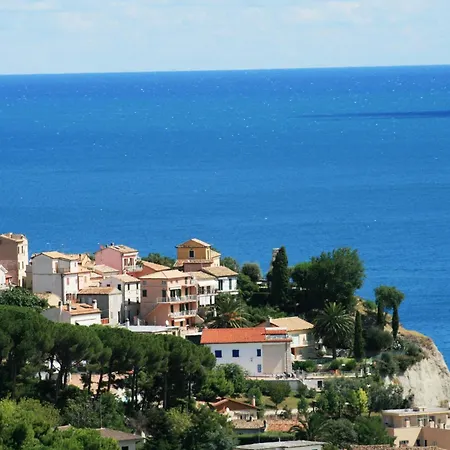 Bilocale In Piazza A Vista Mare Bellissima - Cod 485 펜션 누마나